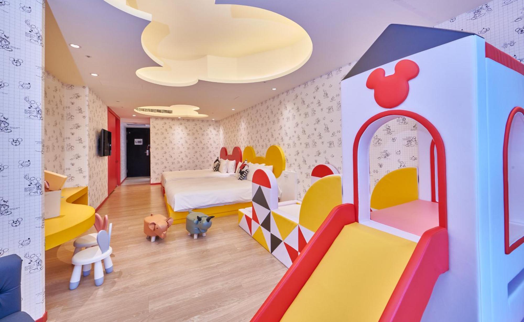Grand Bay Resort Hotel Heng-ch'un Εξωτερικό φωτογραφία A Disney themed room at the hotel